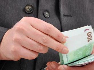 Ministerstvo práce navrhuje zvýšiť minimálnu mzdu na 520 eur