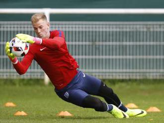 Anglický reprezentačný brankár Joe Hart posilnil mužstvo FC Burnley