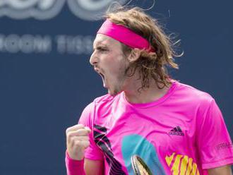 Video: Tínedžer Tsitsipas sa v Toronte postaral o senzáciu, v osemfinále vyradil Djokoviča