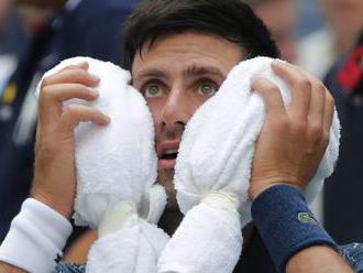 Tenistov na US Open trápia horúčavy, odstúpilo päť tenistov a trápil sa aj Djokovič