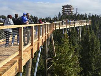 Chodník korunami stromov oslavuje prvé narodeniny