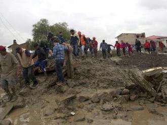 Zosuv pôdy vo Filipínach si vyžiadal najmenej 21 mŕtvych