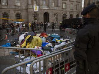 Katalánska polícia v Barcelone zlividovala stanový tábor v centre