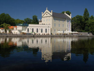 99. narozeniny Medy Mládkové v Museu Kampa