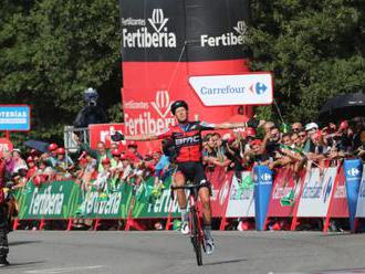 Video: Valverde na Vuelte vyzliekol Sagana zo zeleného dresu, 11. etapu vyhral De Marchi