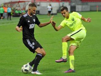 Slovan si vo Fortuna lige upevnil pozíciu lídra, Žilina a Trenčín triumfovali a Spartak prehral