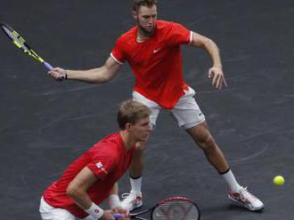 Anderson so Sockom porazili hviezdnu dvojku Federera a Djokoviča na Rod Laver Cup v Chicagu