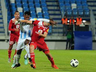 Futbalisti Nitry v dohrávke zdolali Trenčín, rozhodol pokutový kop v nadstavenom čase