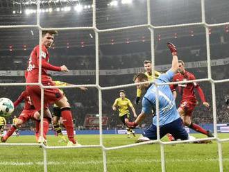 Video: Borussia predviedla parádny obrat v Leverkusene, v I. bundeslige aj tesné víťazstvo Schalke