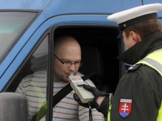 Policajtom nahlásil podozrivého vodiča, ten nafúkal 4,25 promile