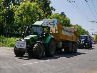 Na pôde EÚ bolo na pretrase opäť Slovensko: Farmári čelia zastrašovaniu a útokom