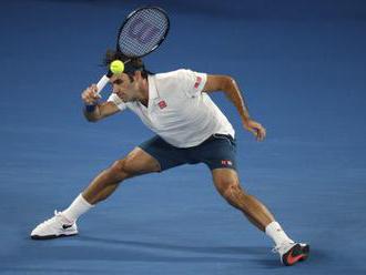 Video: Federer kráča za hetrikom na Australian Open, jeho 100. zápas v Aréne Roda Lavera bol víťazný