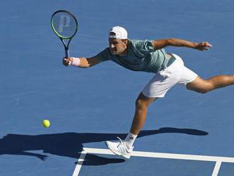 Video: Jedenástka „pavúka“ na Australian Open skončila, do štvrťfinále postúpil Pouille