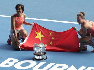 Stosurová a Čangová zvíťazili vo štvorhre na Australian Open, vo finále si poradili s obhajkyňami ti