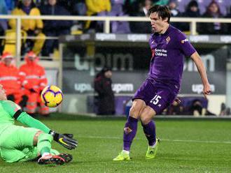 Video: AS Rím v Coppa Italia s výpraskom 1:7, Džeko opľul rozhodcu a videl červenú kartu