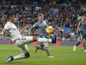 Real Madrid doma prehral a Atlético remizovalo, FC Barcelona hrá na pôde Getafe