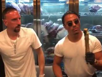 Video: Ribéry si poriadne zavaril na instagrame, hejterom poslal odkaz o deravom kondóme