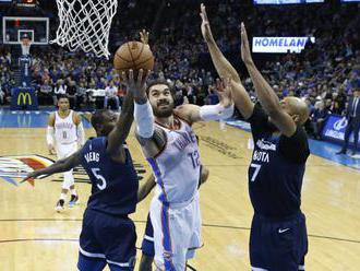 Video: Oklahoma City prežíva v NBA minikrízu, Noela odniesli z palubovky na nosidlách