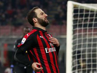 Gonzalo Higuaín zrejme opustí AC Miláno, je blízko k prestupu do FC Chelsea