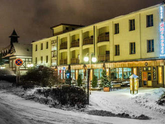 SUPER PONUKA: Zimný pobyt v hoteli Smokovec*** s priľahlými lyžiarskymi strediskami, polpenziou a we