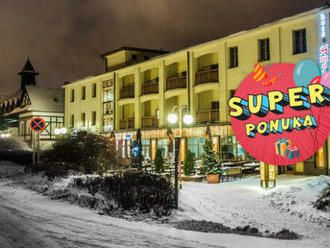 SUPER PONUKA: Zimný pobyt v hoteli Smokovec*** s priľahlými lyžiarskymi strediskami, polpenziou a we