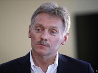 Peskov: Kremeľ nemôže zaručiť odsun proruských síl v Donbase