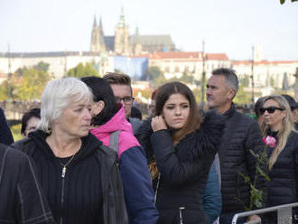 S Karlom Gottom sa v piatok prišlo rozlúčiť okolo 49.000 ľudí