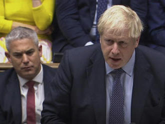 Johnson: Ďalší odklad brexitu je nezmyselný, drahý a škodlivý