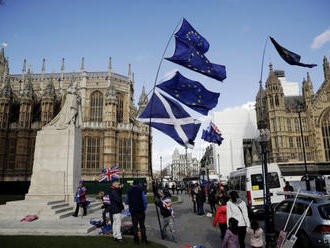 Škótsko a Wales požiadali EÚ o odklad brexitu kvôli referendu