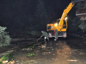 Práce na protipovodňovej ochrane vo Vitanovej pozastavil nález munície