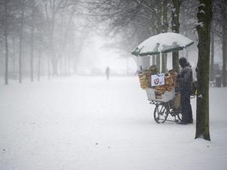 Juhovýchod Francúzska paralyzovalo silné sneženie