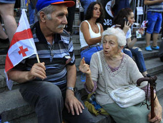 V Tbilisi sa obnovil protest prívržencov gruzínskej opozície