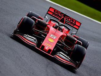 Na suchu kralovalo Ferrari