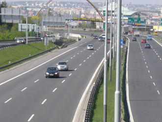 V Česku o mesiac spustia mýtny systém, aký má Slovensko