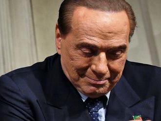 Berlusconi zakladá po neúspechu v regionálnych voľbách novú stranu