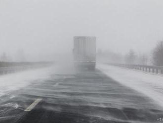 Na západe a východe Slovenska zafúka, na severe hrozia snehové záveje