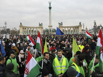 V Budapešti protestovali proti vládnemu zámeru meniť pravidlá