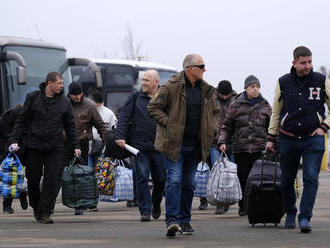 Začala sa výmena väzňov medzi Kyjevom a separatistami v Donbase