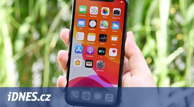 iPhony 12 půjdou na dračku, Apple jich chce prodat přes sto milionů