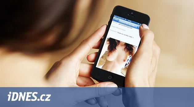 Porno na mobilu sleduje čím dál víc lidí. Apple letos předehnal Android