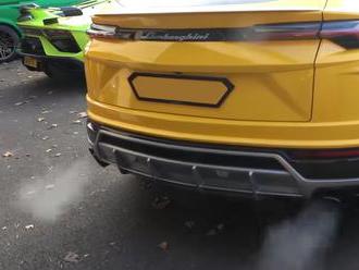 Mladý majitel SUV Lamborghini zbavil auto katalyzátorů, teď likviduje ušní bubínky