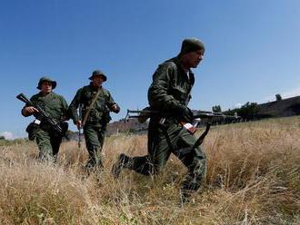 Ukrajinské sily a separatisti sa obviňujú z porušovania prímeria