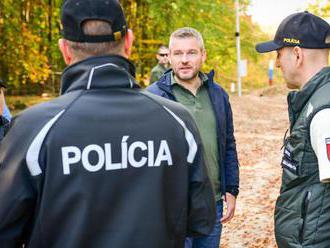 Šéf policajných odborárov odmieta, že by si Pellegrini kupoval hlasy policajtov