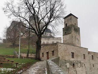 Míľnik pre Trenčiansky hrad. Bratislavčanka vyhrala let balónom