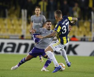 Škrtel mohol hrať s Ronaldom za Juventus, ale Fenerbahce to zmietlo zo stola