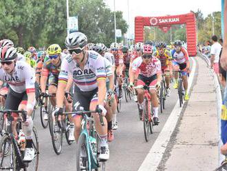 Video: Sagan fantasticky rozbehol špurt pre Bennetta, ktorý vyhral 7. etapu Vuelta a San Juan