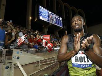 Video: Usain Bolt si znova obul tretry a pred Super Bowlom vyrovnal rekord NFL na 40 yardov