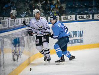 Červený opúšťa HC Slovan Bratislava, sezónu si predĺži v SHL na severe Európy