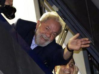 Brazílsky exprezident Lula da Silva bude môcť byť na vnukovom pohrebe