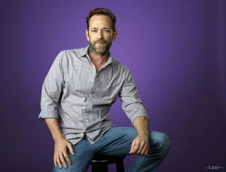 VO VEKU 52 ROKOV ZOMREL AMERICKÝ HEREC LUKE PERRY